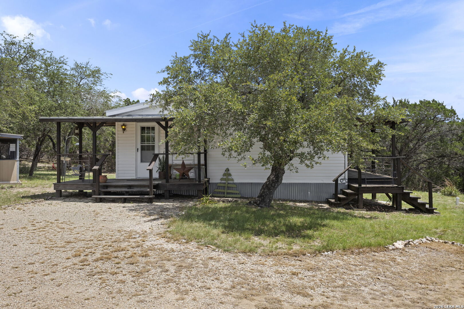 1522 FOREST TRAIL DR