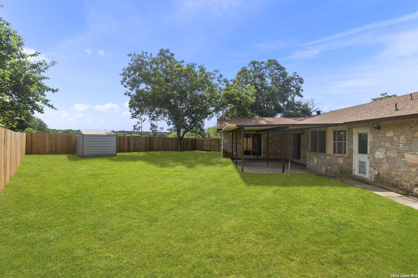 204 NORRIS DR W