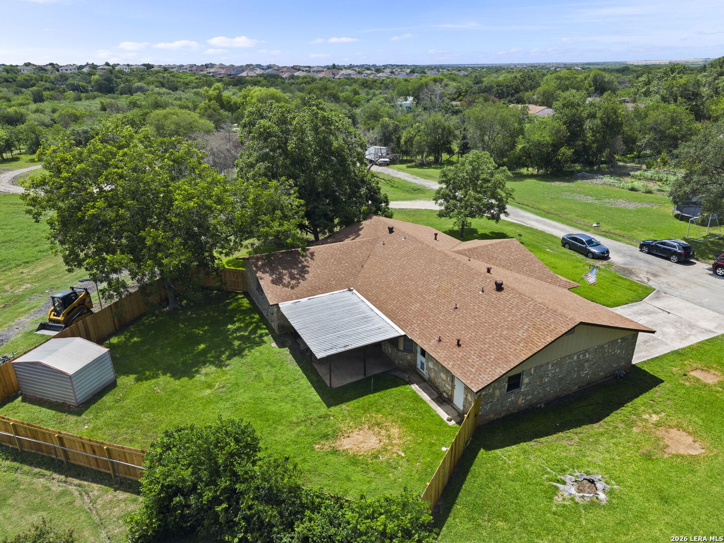 204 NORRIS DR W