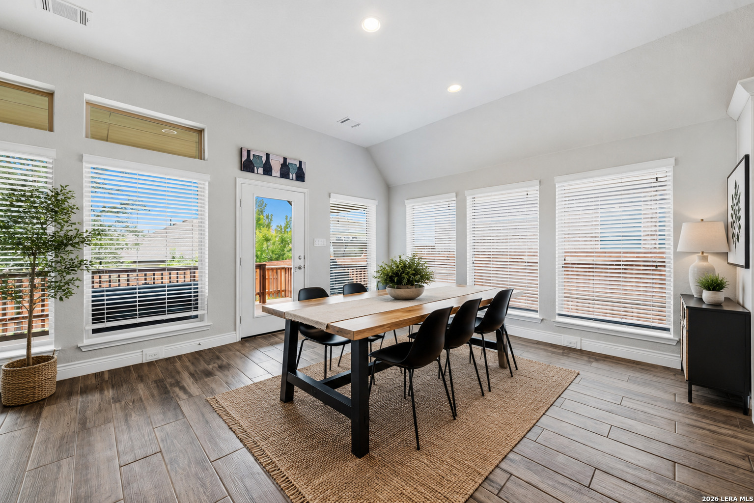 1907 Cottonwood Way