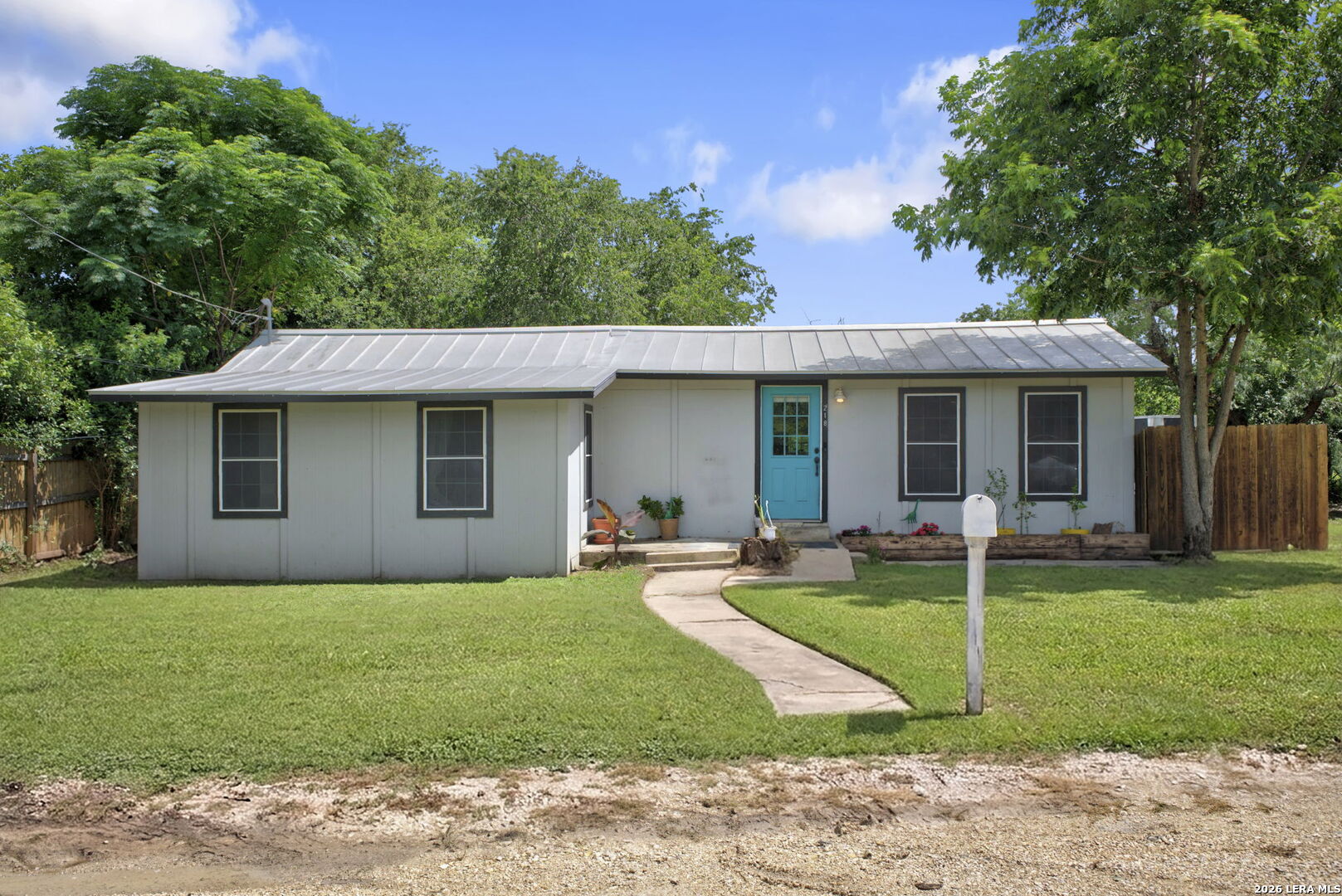 218 KELLY ST