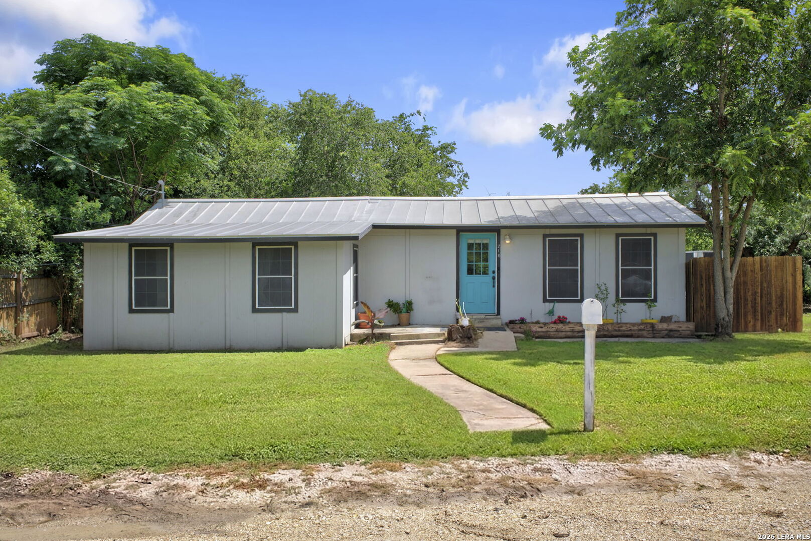 218 KELLY ST