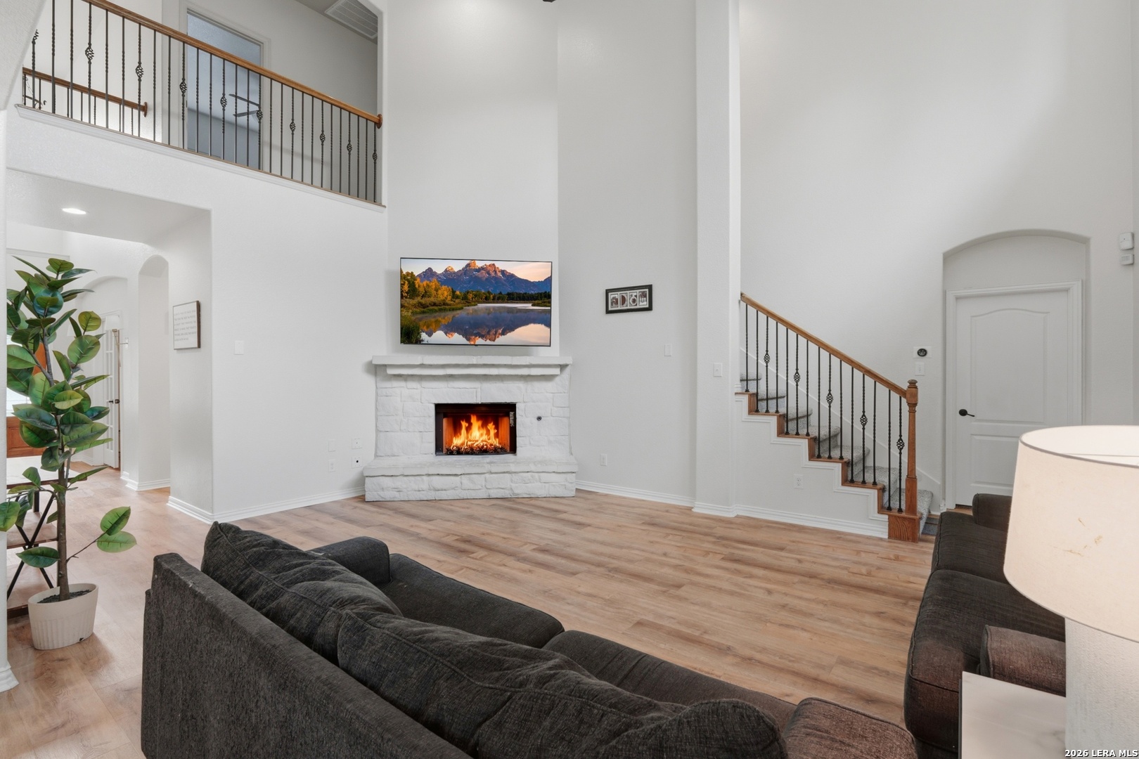 12907 Gordons Haven