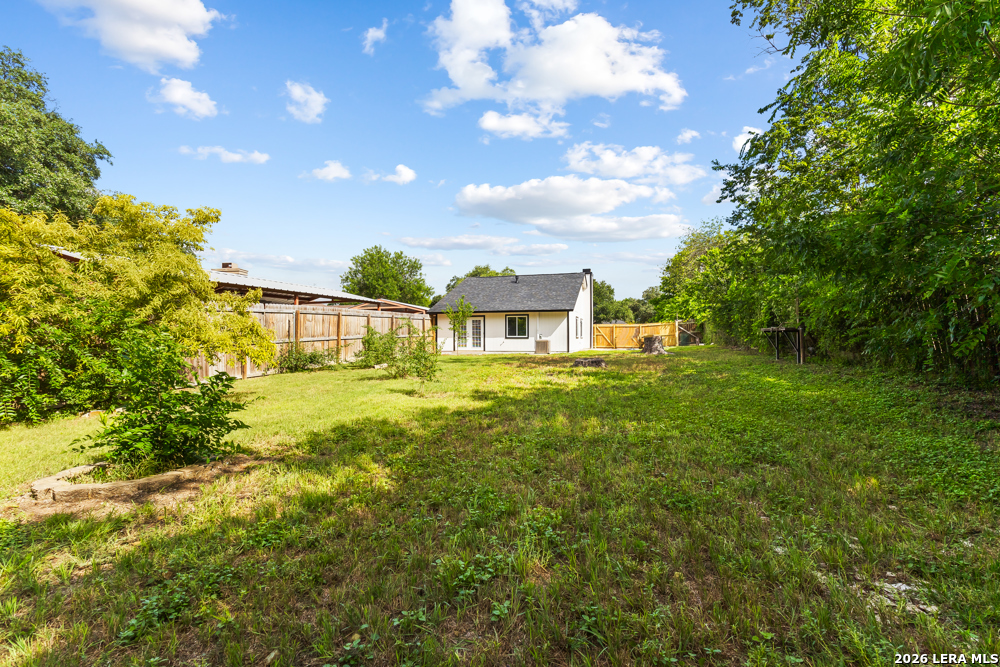 5582 Kissing Oak St.