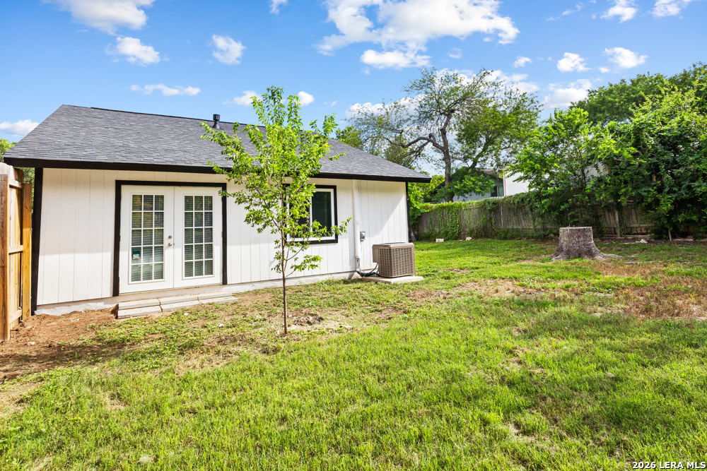 5582 Kissing Oak St.