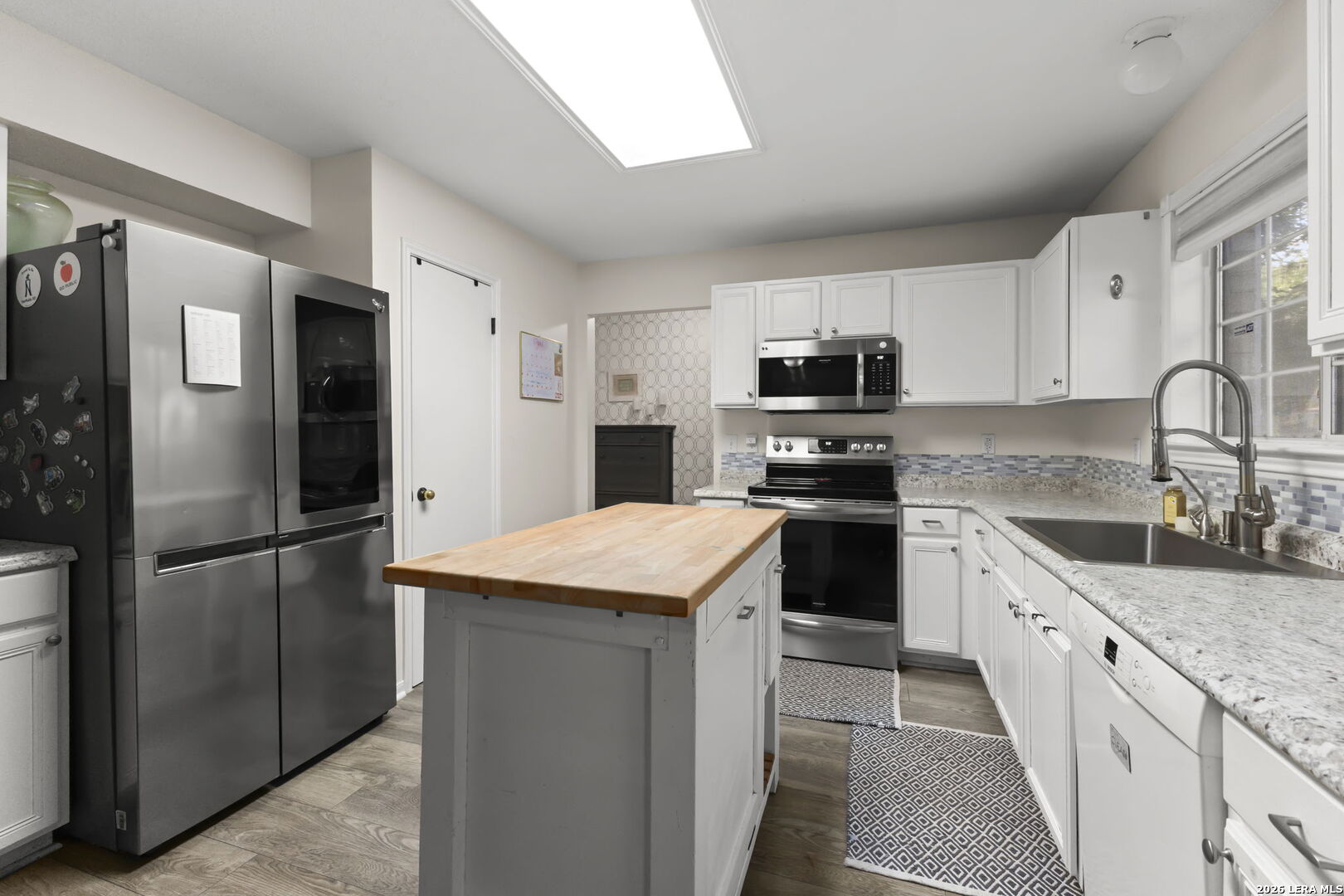 9263 Ridge Breeze