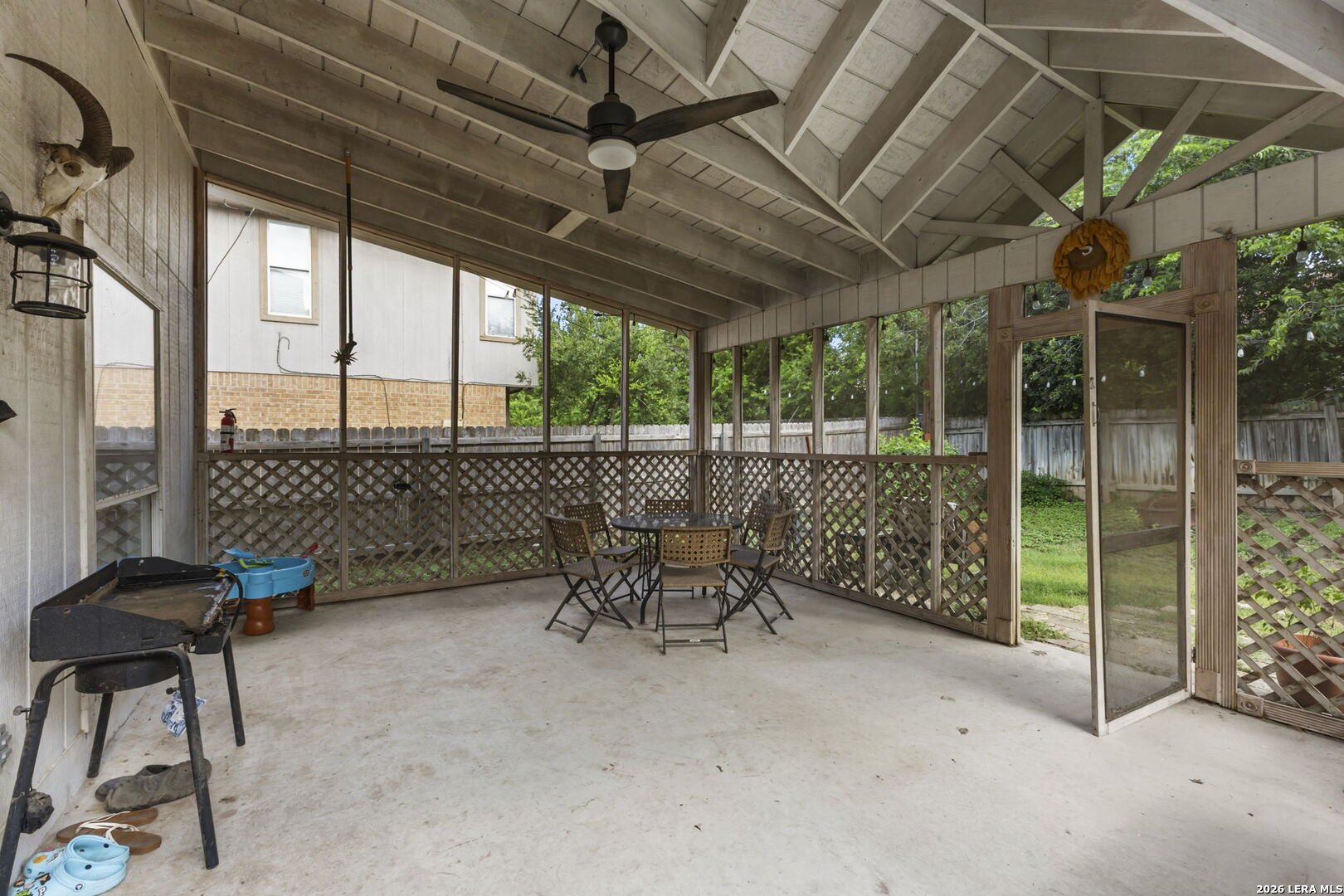 9263 Ridge Breeze