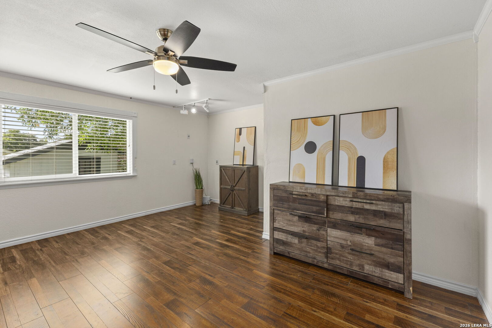 1636 MARIGOLD DR