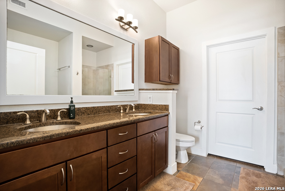 7342 Oak Manor 1302
