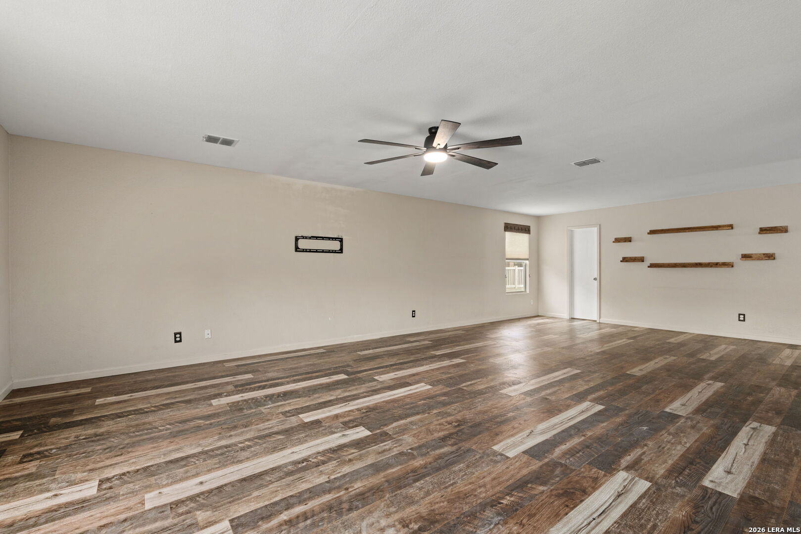 116 Willow Tree