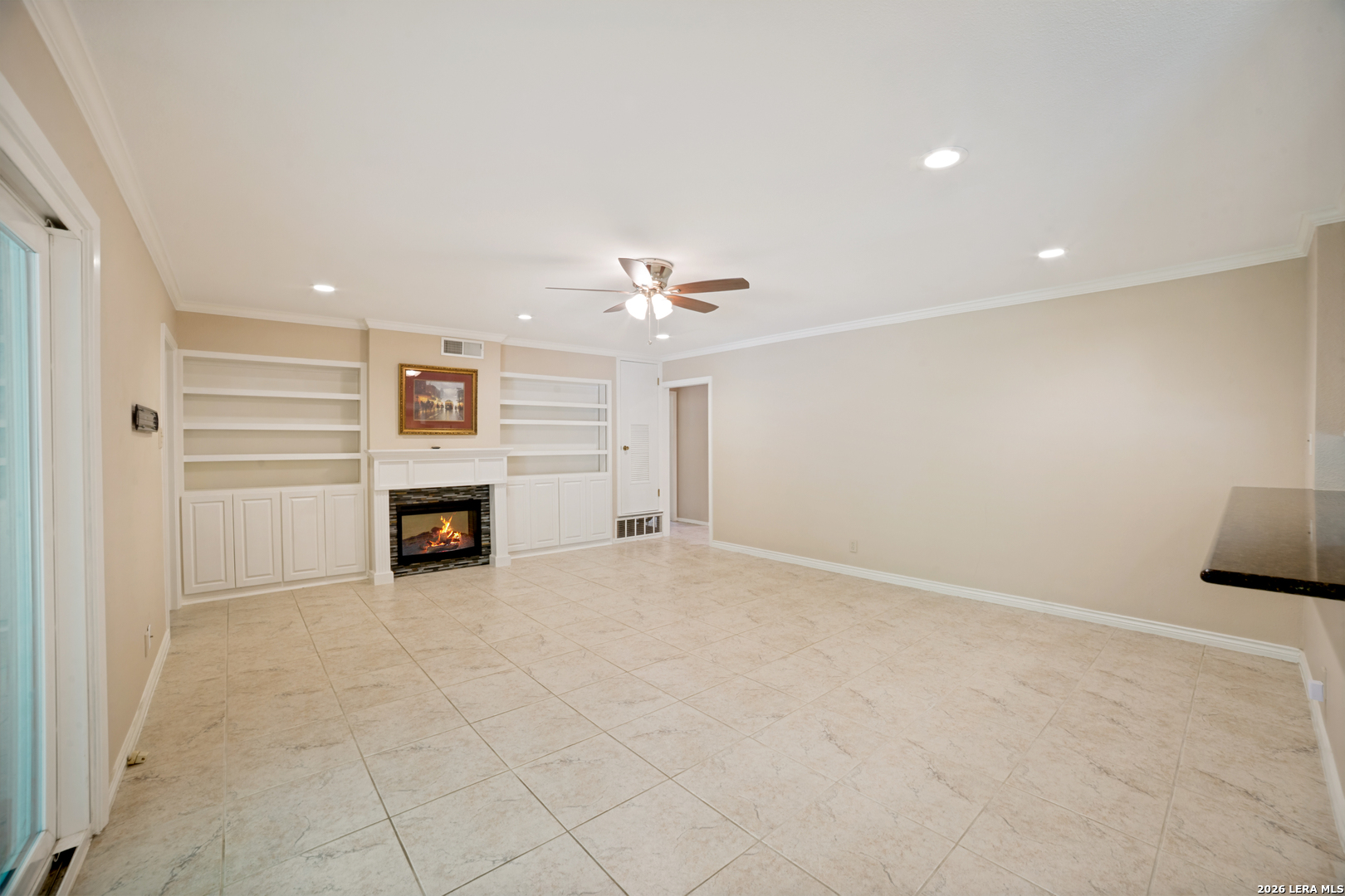 1019 GREY OAK DR
