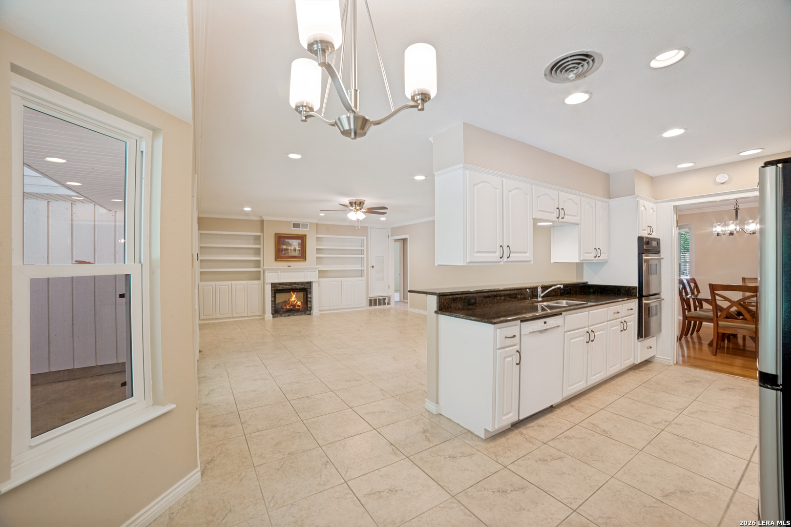 1019 GREY OAK DR