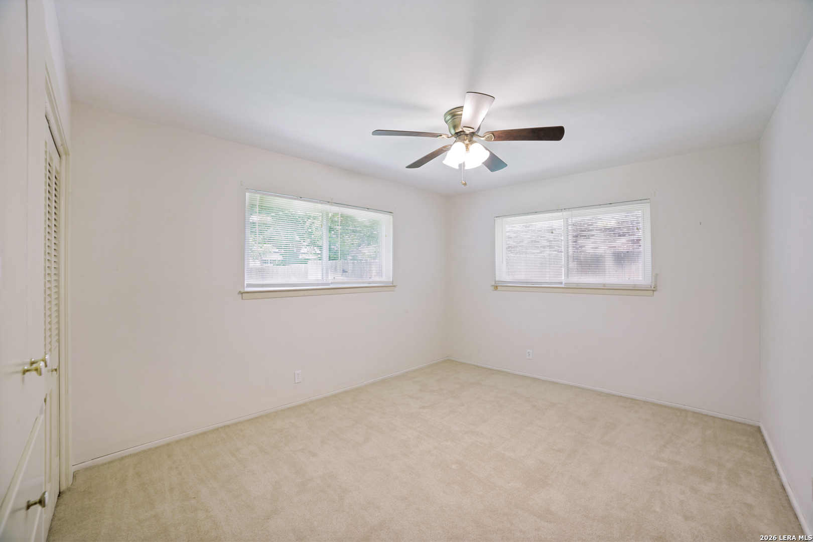 1019 GREY OAK DR