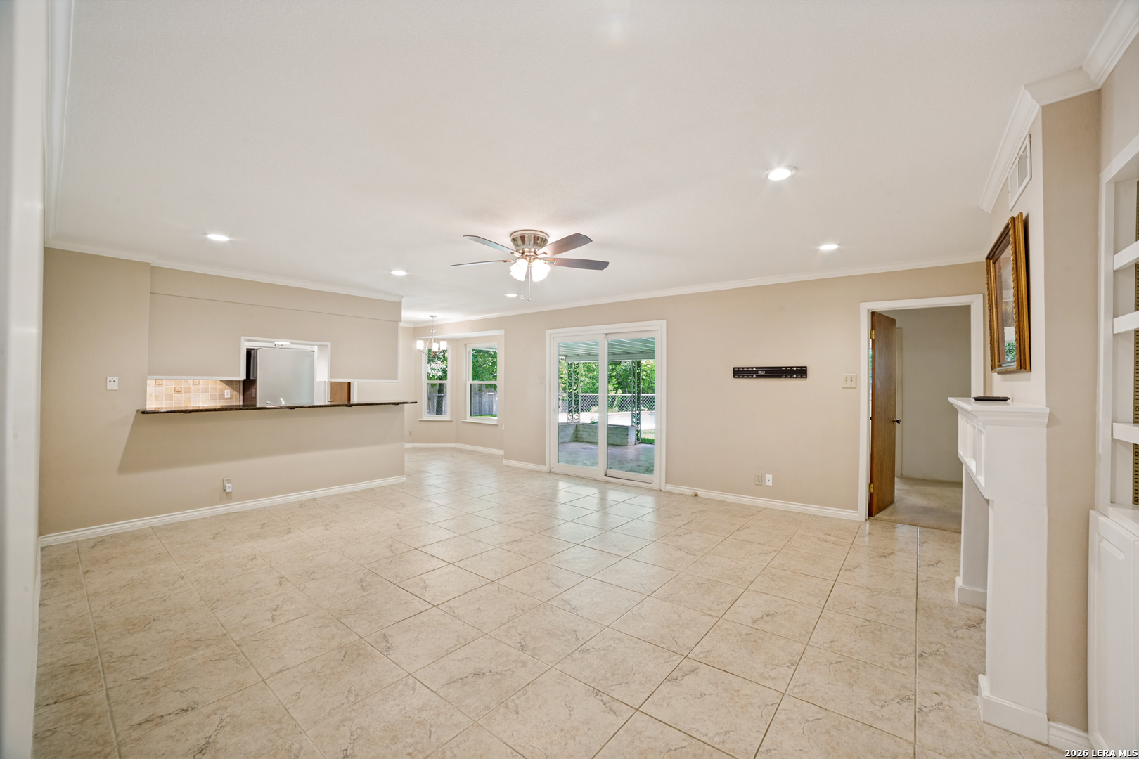 1019 GREY OAK DR