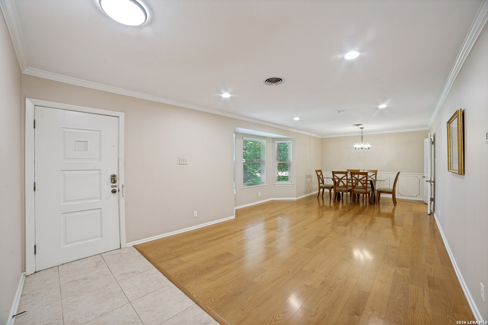 1019 GREY OAK DR