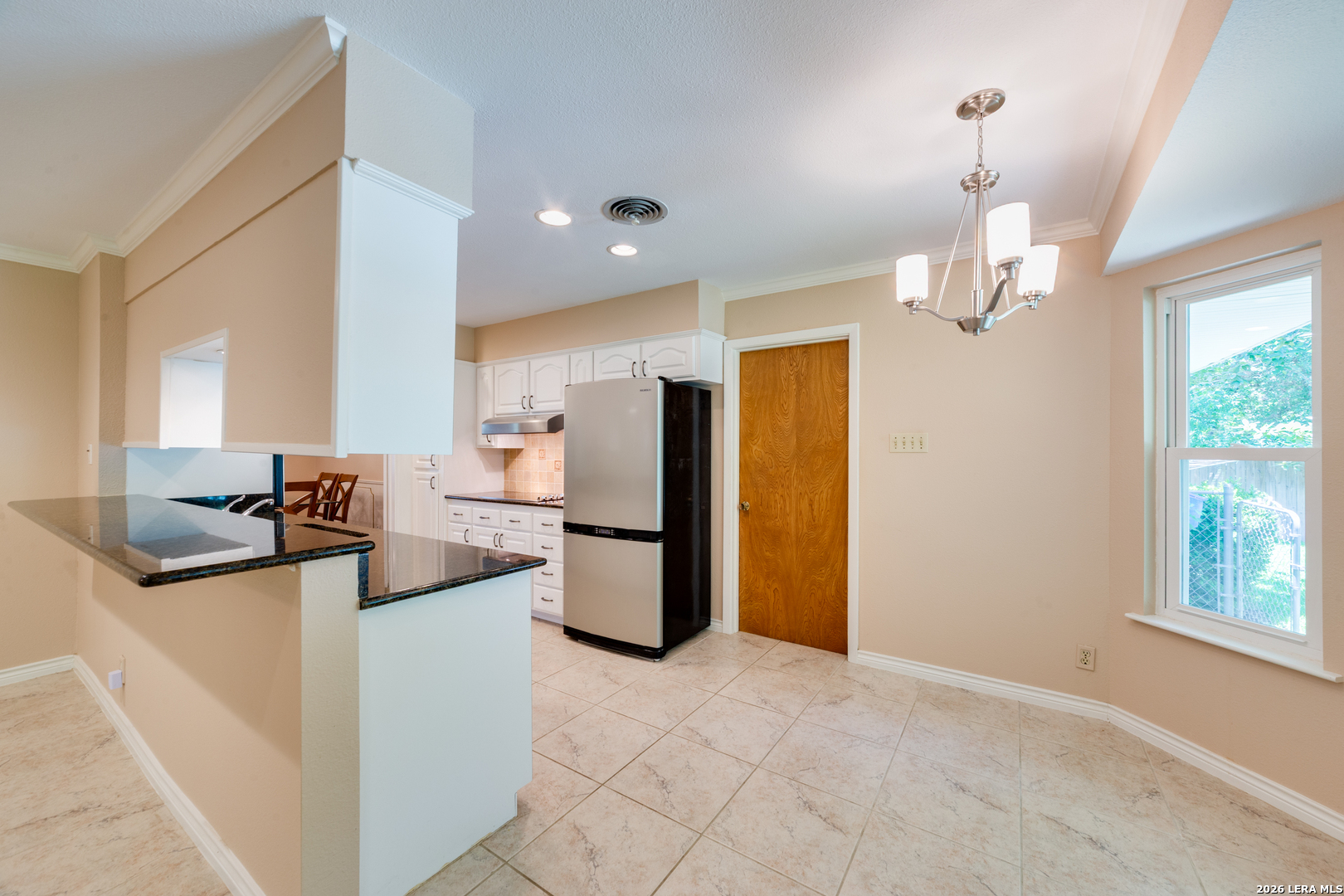 1019 GREY OAK DR