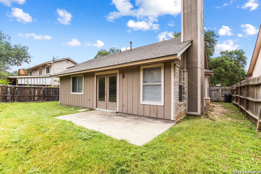 8007 Forest Crossing