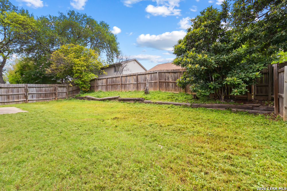 8007 Forest Crossing