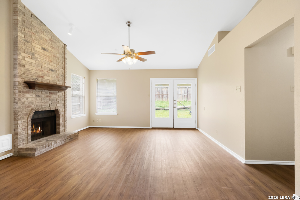 8007 Forest Crossing