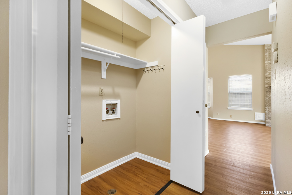 8007 Forest Crossing