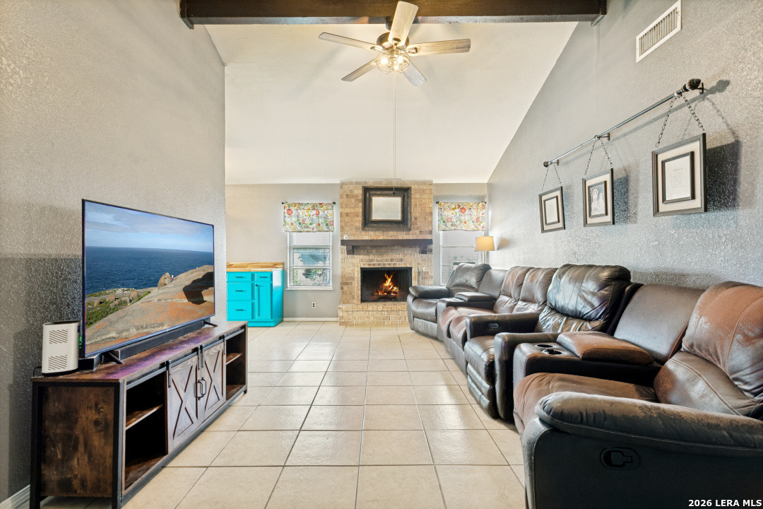 6822 Ludgate