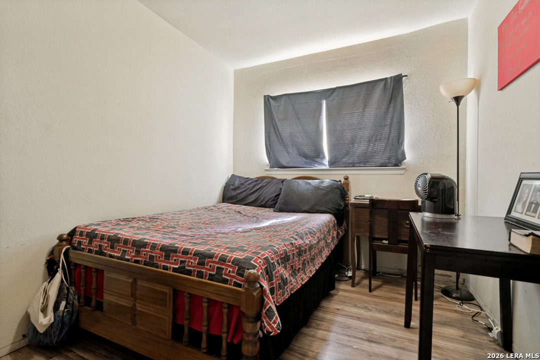 6822 Ludgate