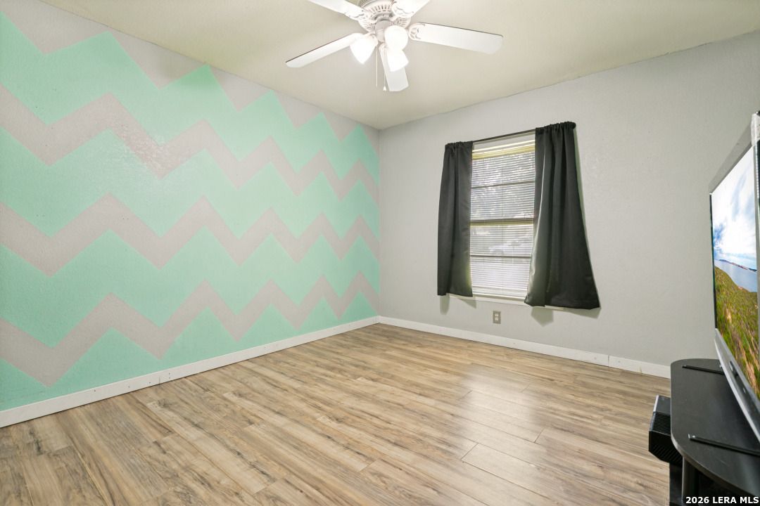 6822 Ludgate