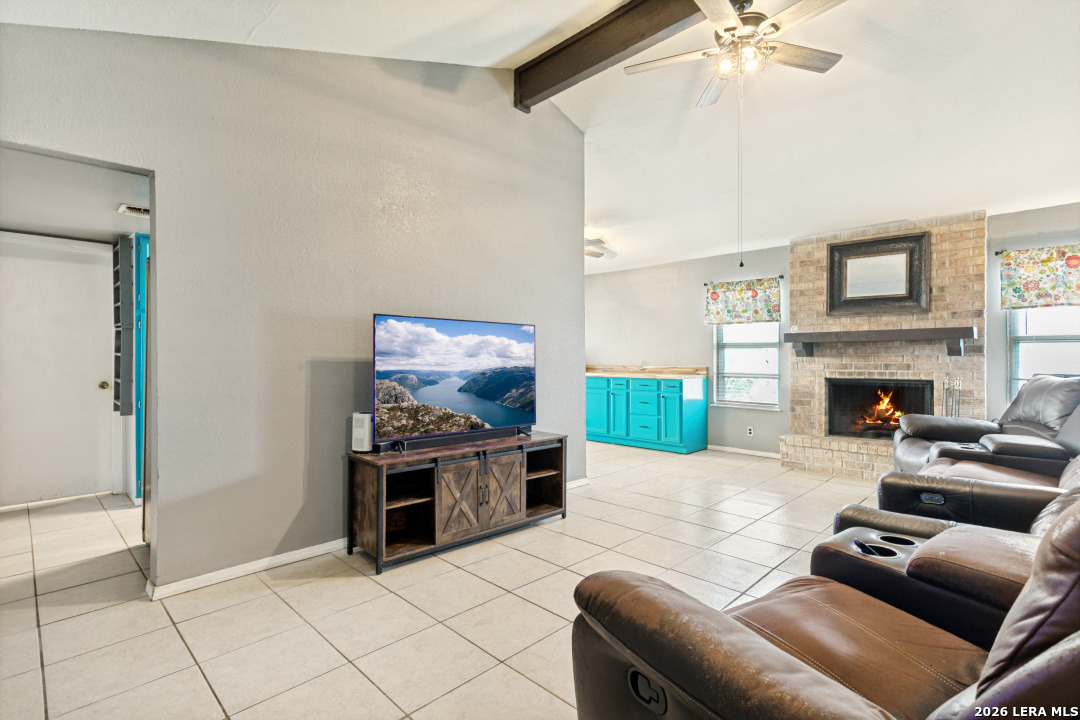 6822 Ludgate