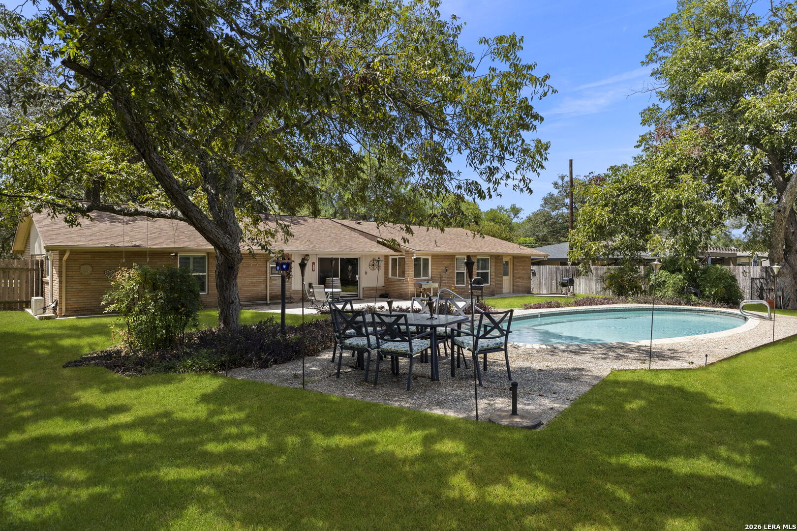 421 Windcrest Dr.