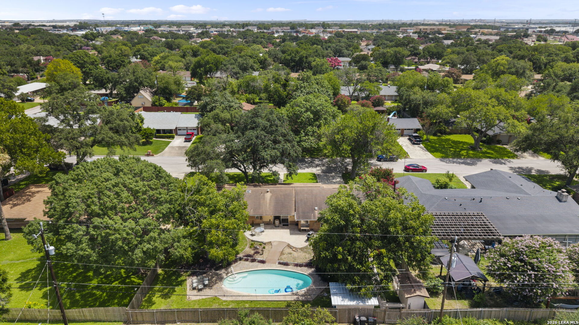 421 Windcrest Dr.