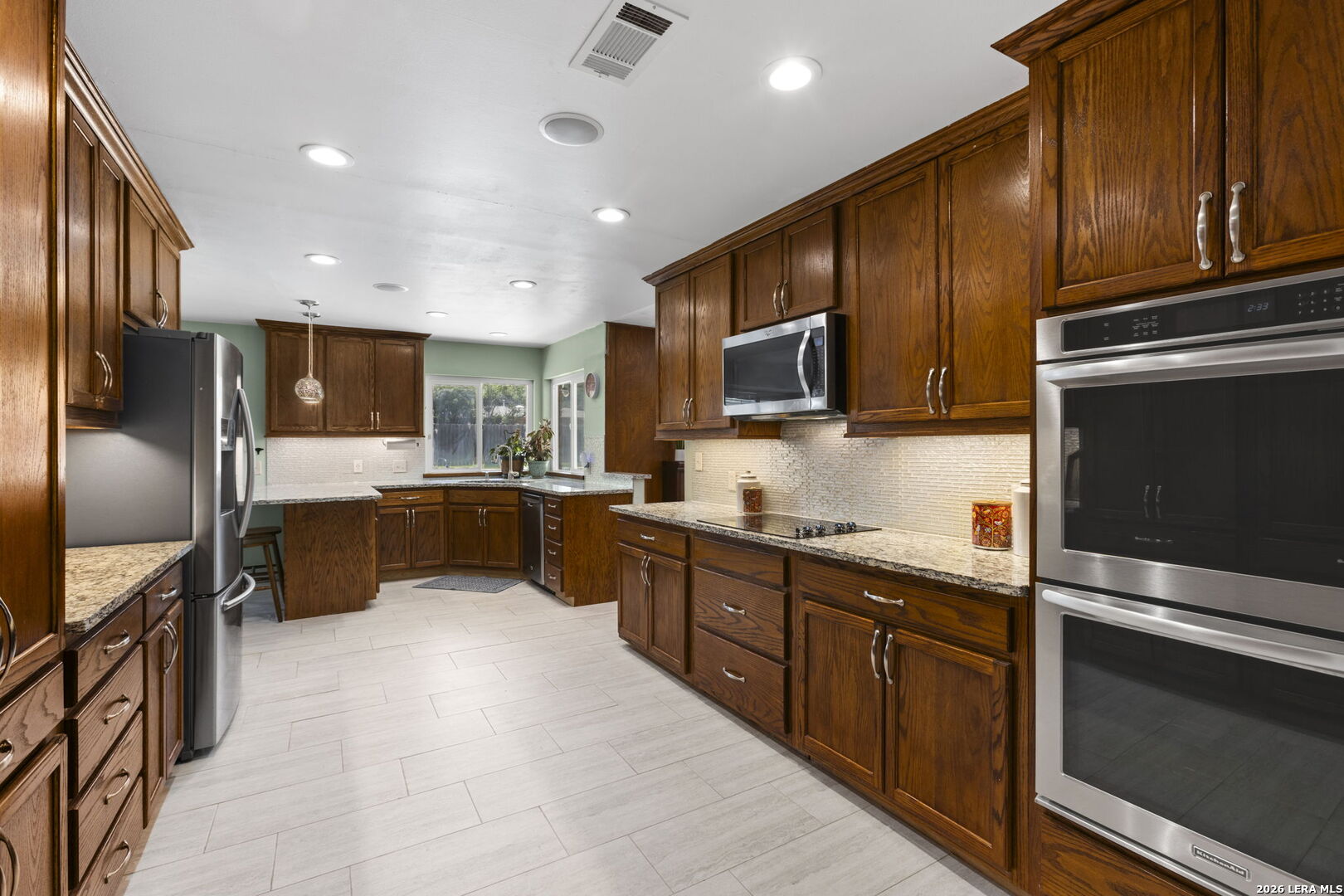 421 Windcrest Dr.
