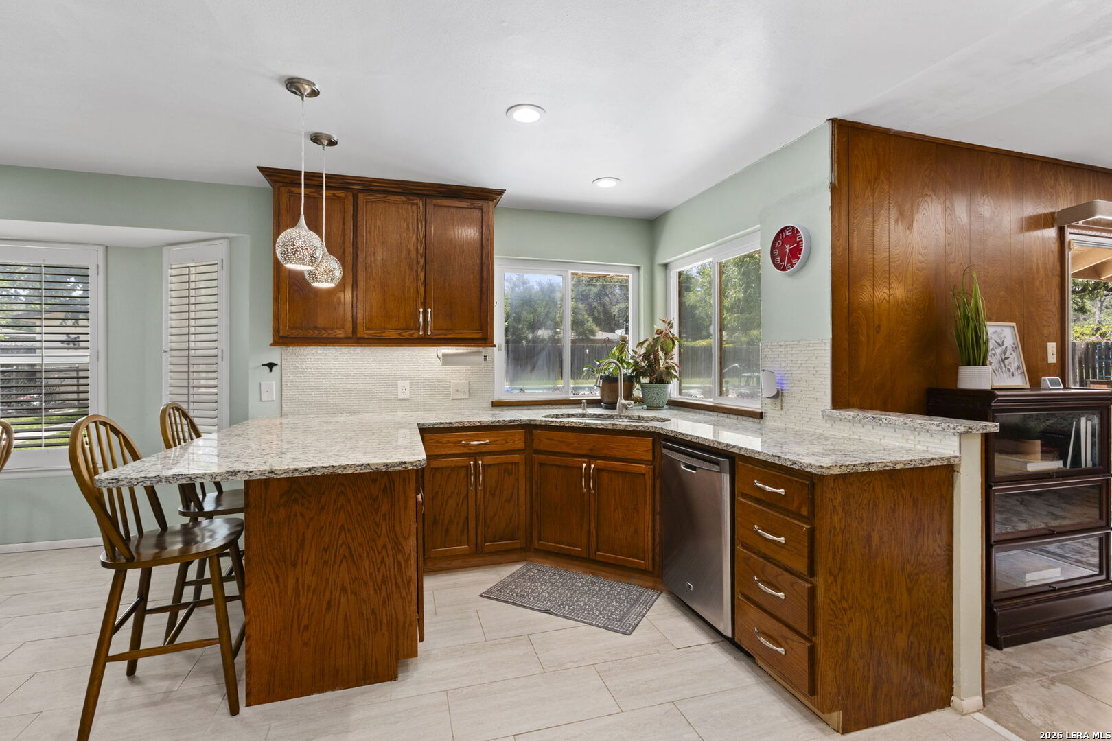 421 Windcrest Dr.