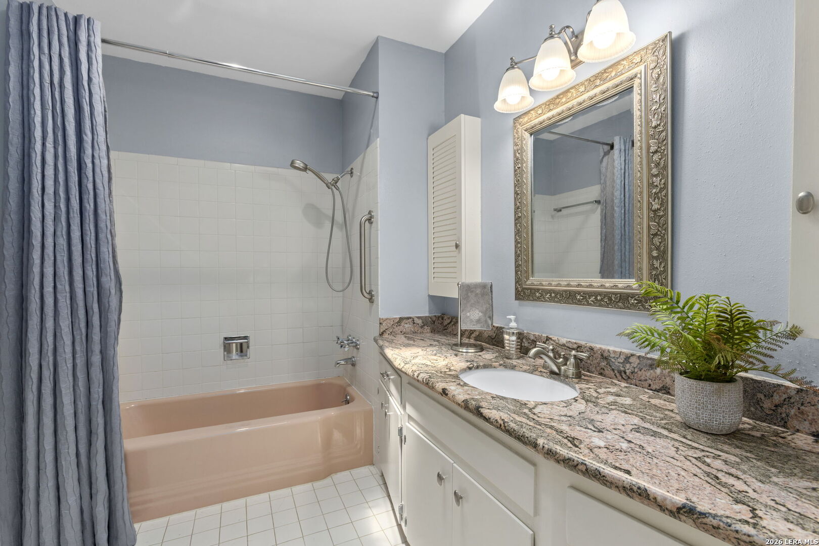 421 Windcrest Dr.