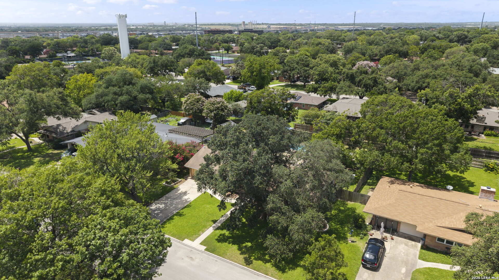 421 Windcrest Dr.