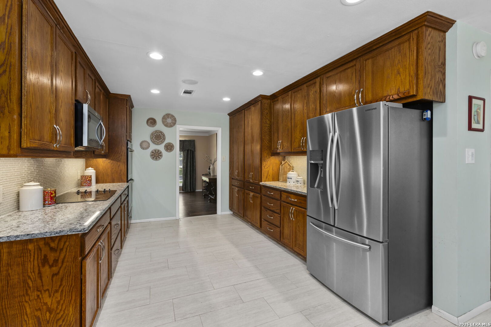 421 Windcrest Dr.