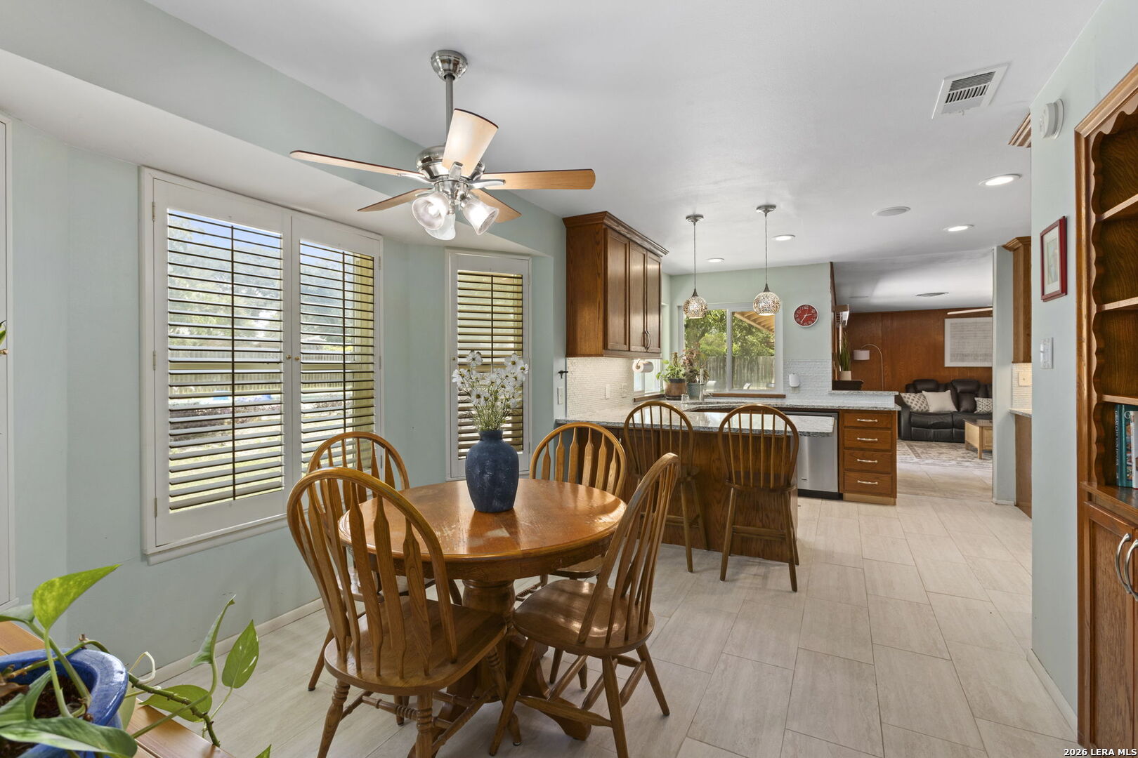 421 Windcrest Dr.