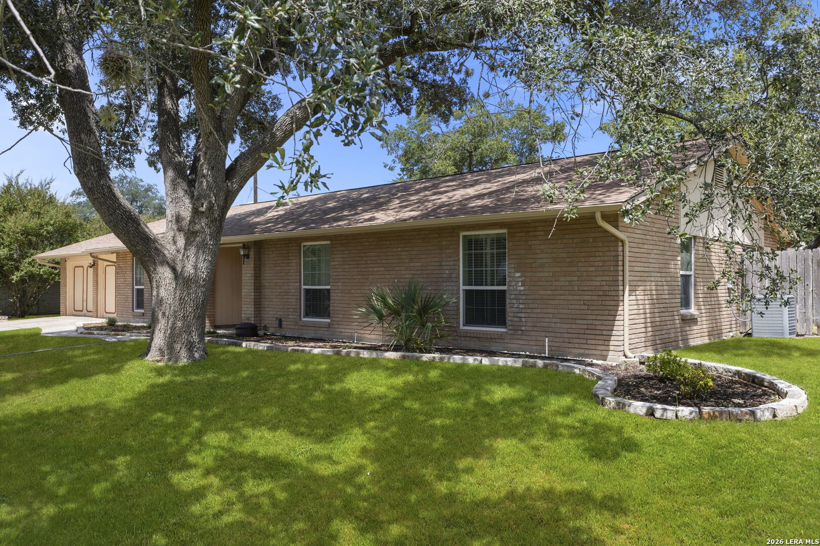 421 Windcrest Dr.
