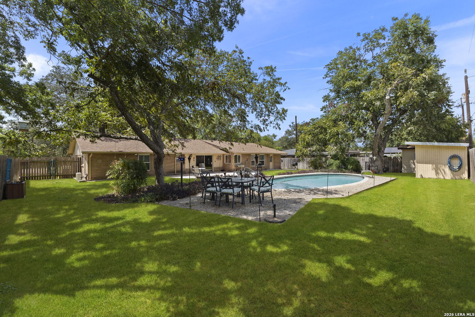 421 Windcrest Dr.