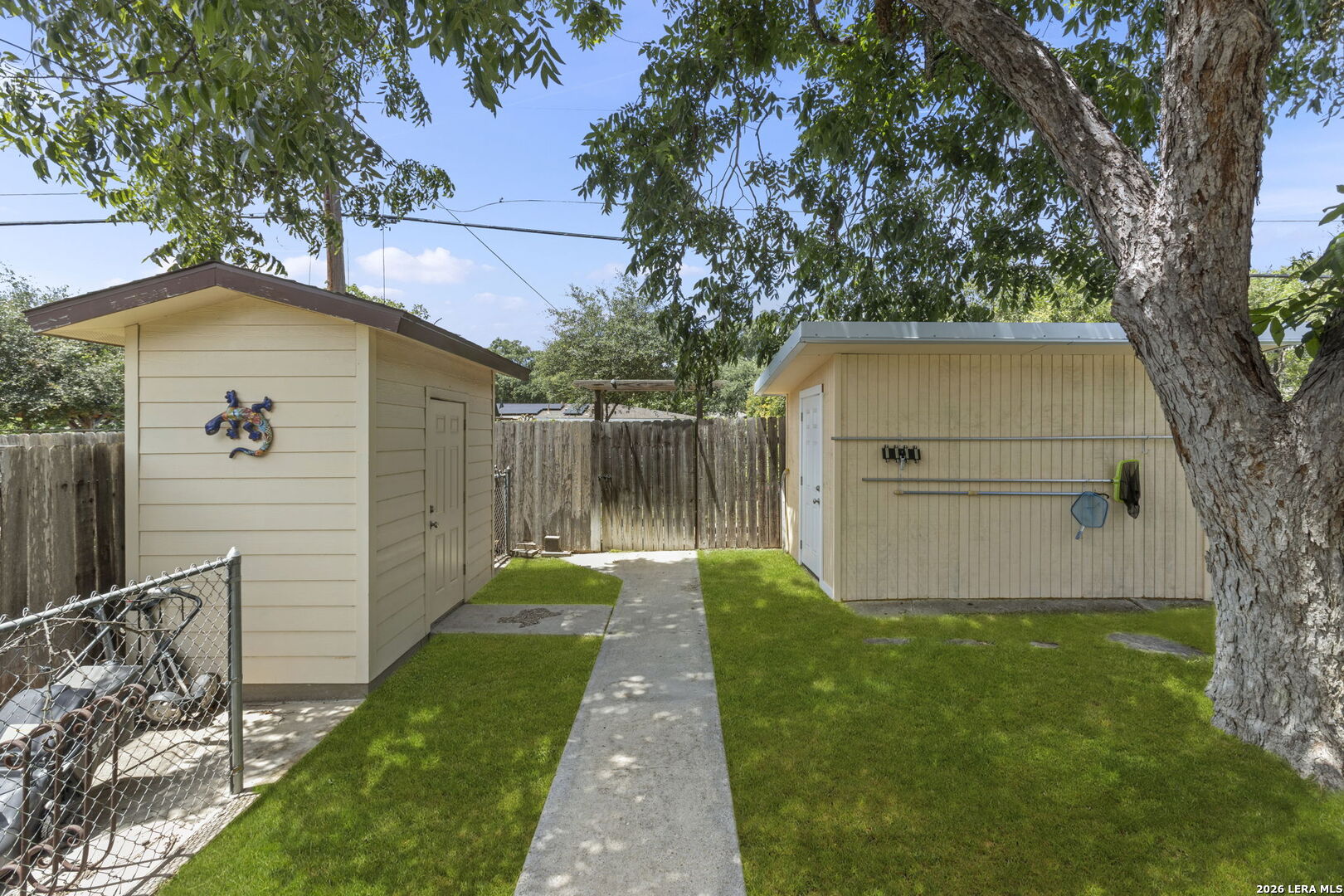 421 Windcrest Dr.