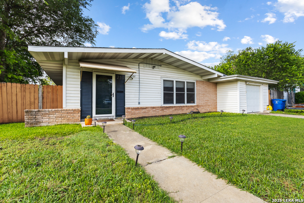 230 BRETTONWOOD DR