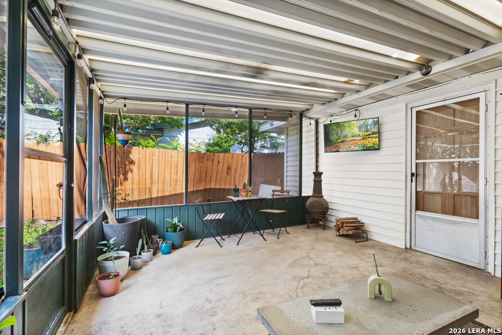 230 BRETTONWOOD DR
