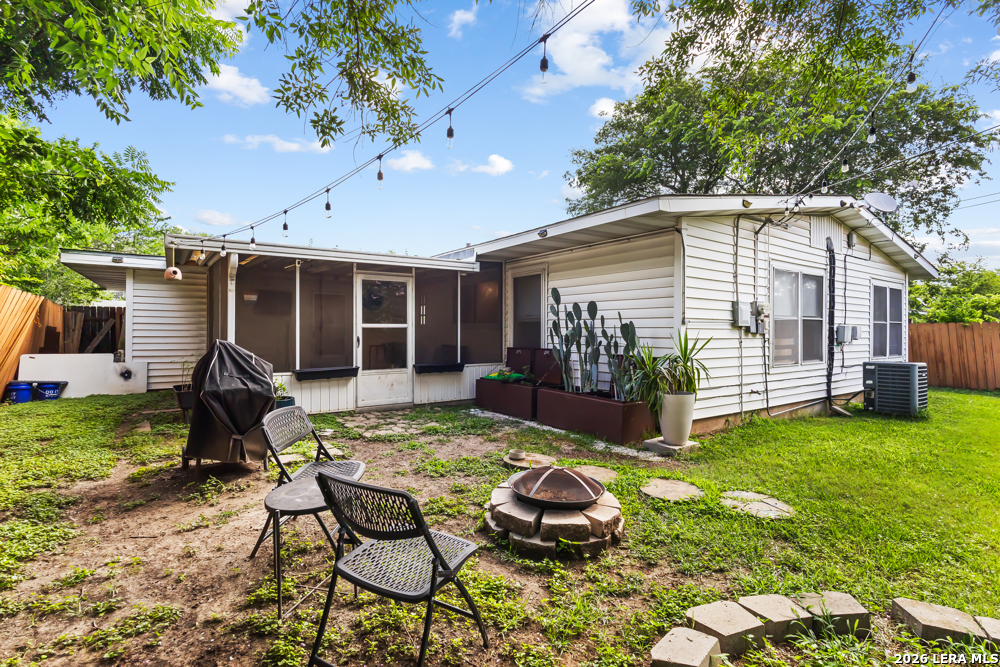 230 BRETTONWOOD DR