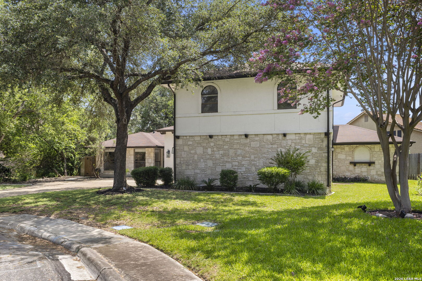 6215 Pine Needles