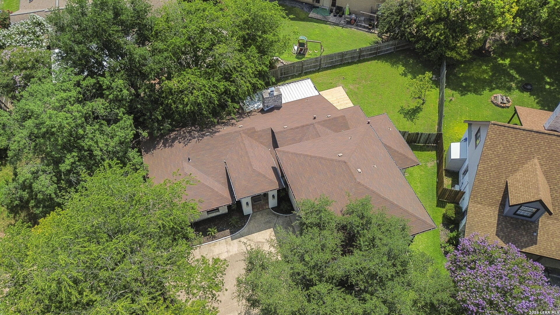6215 Pine Needles