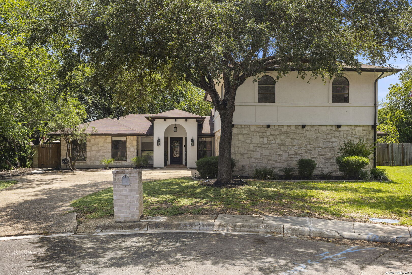 6215 Pine Needles