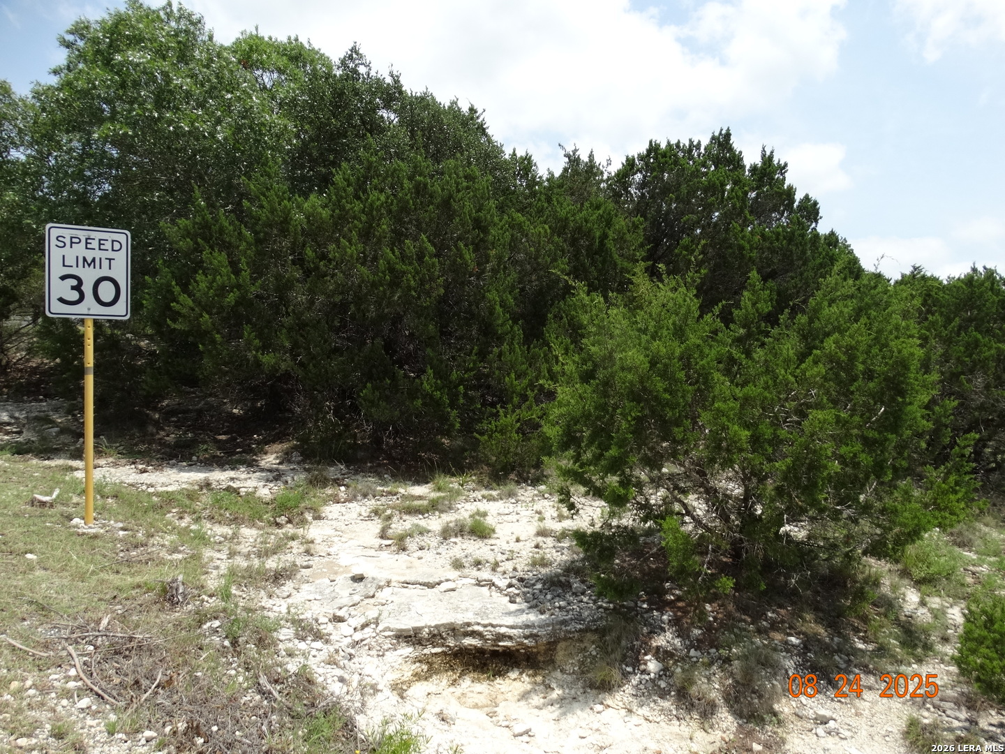 9942 Circle Hill