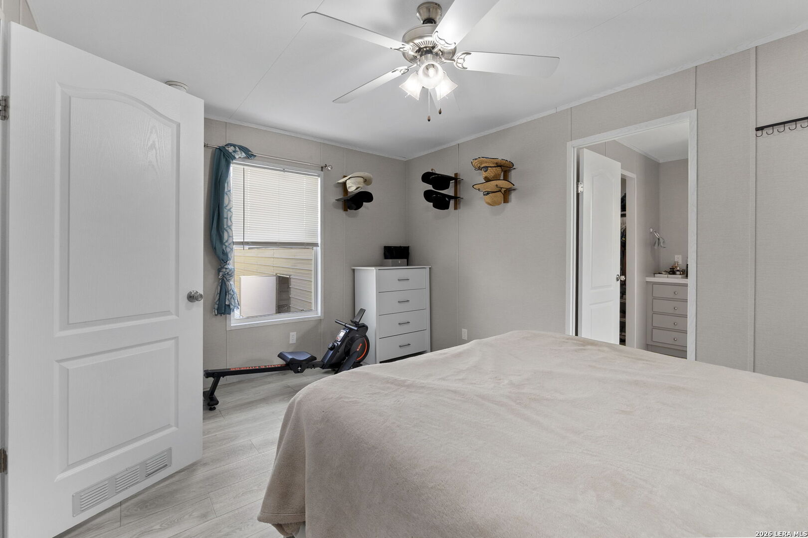 1029 POSTERT LN