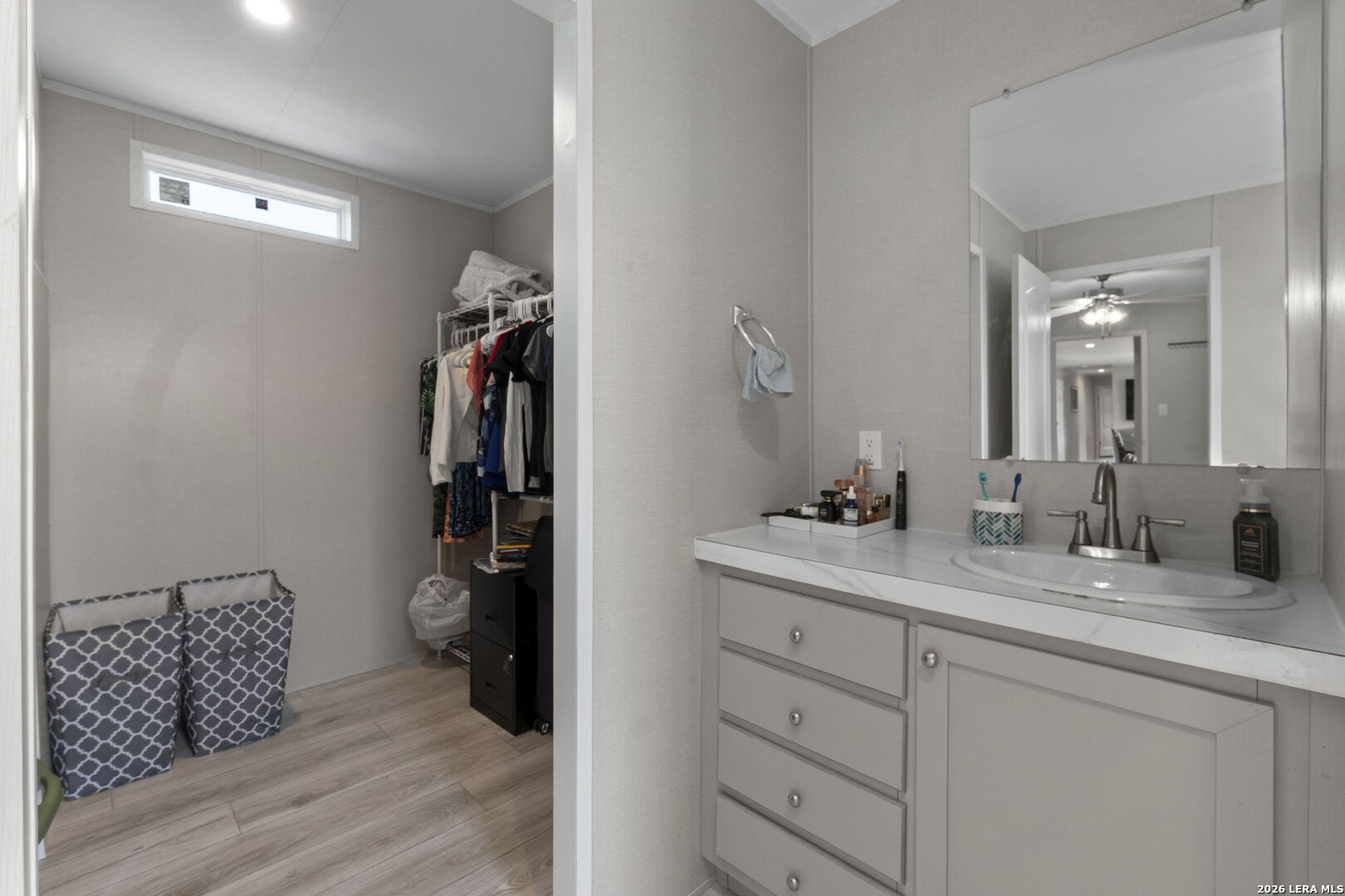 1029 POSTERT LN