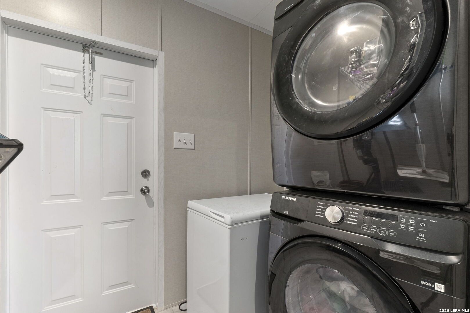 1029 POSTERT LN