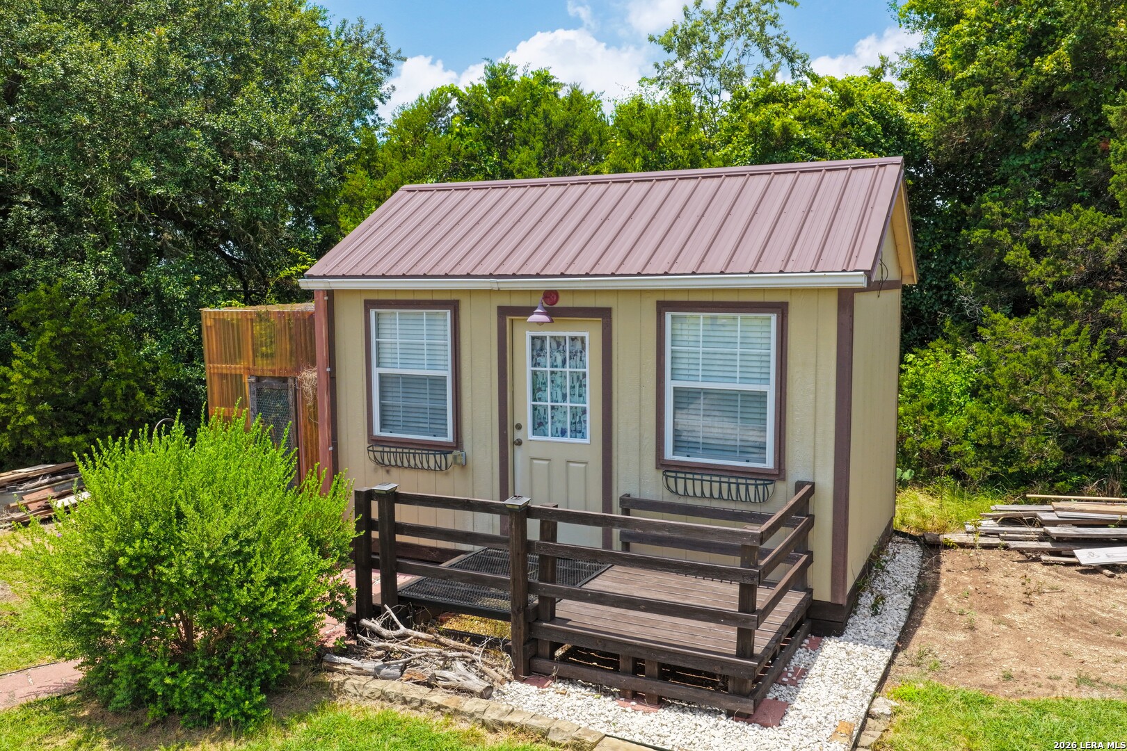 1355 BROAD OAK DR